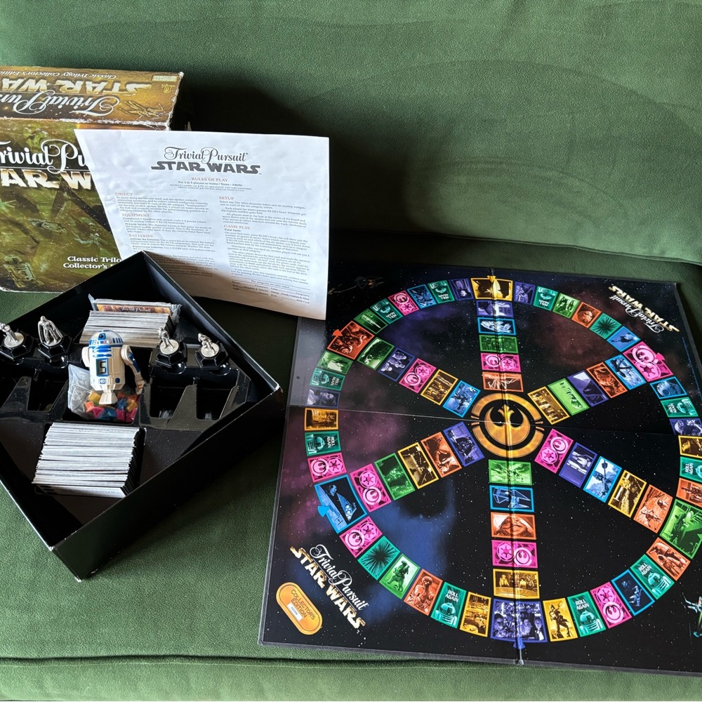 Trivial Pursuit Star Wars Collector's Edition Board Game - Complete with Box